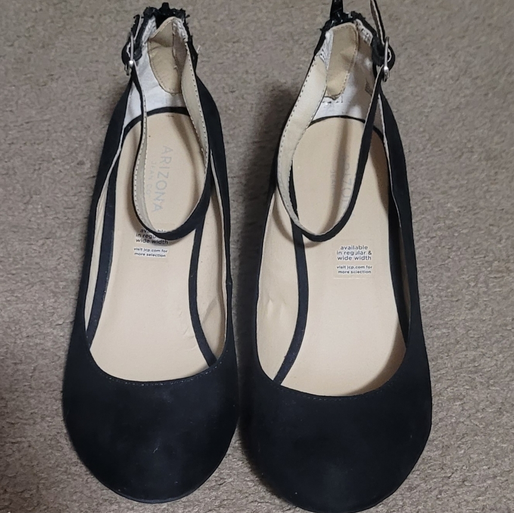 Pre-Loved 9 1/2 W Arizona Jean Co Laflin Black Wedges